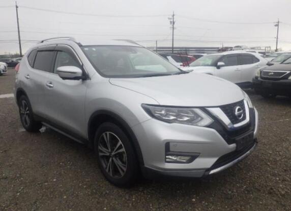 NISSAN XTRAIL # 8831